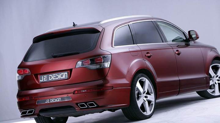 Brose Je Design Audi Q7 Back Side Pose